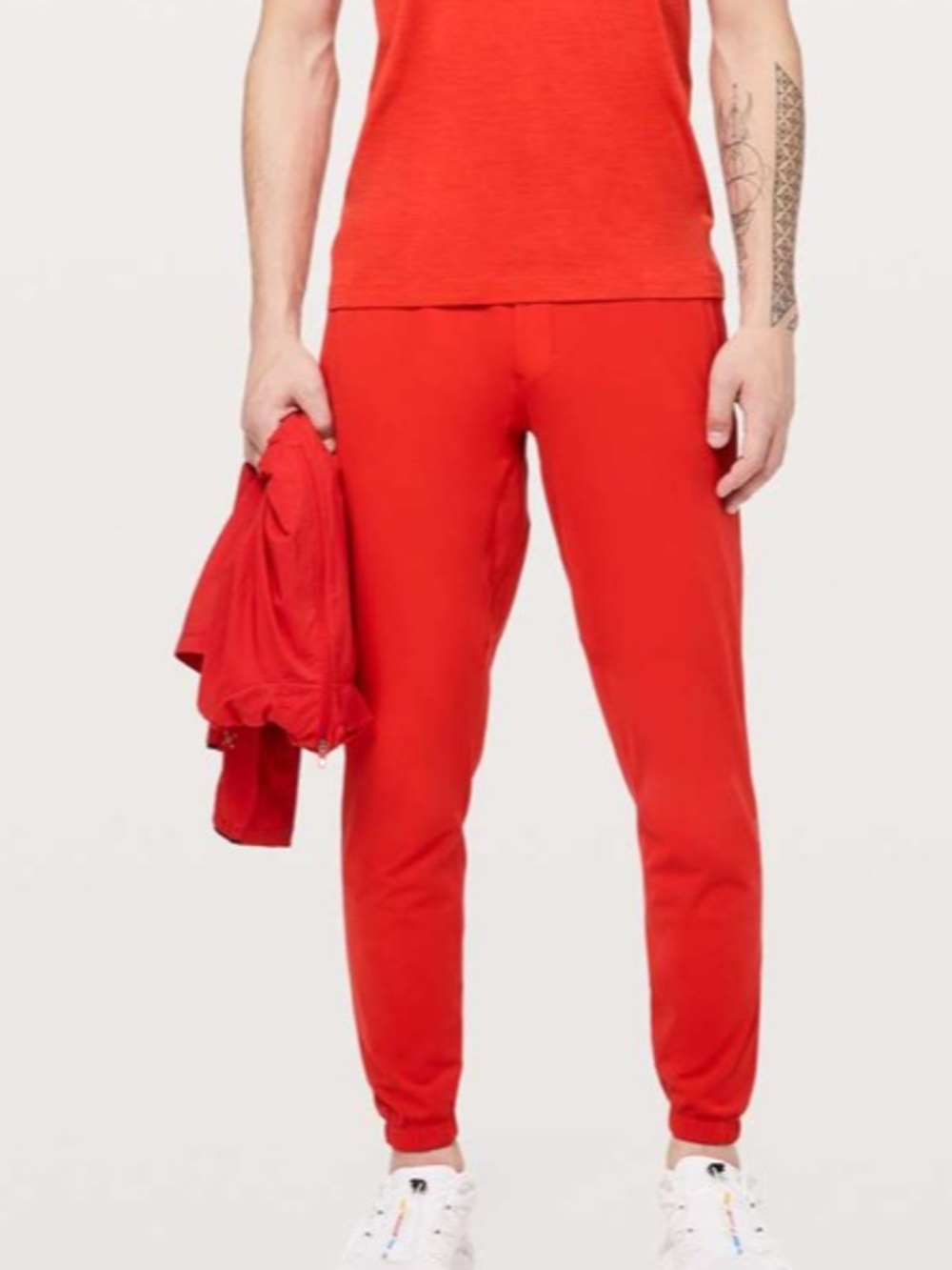 Lululemon men’s red lunar new year surge joggers L